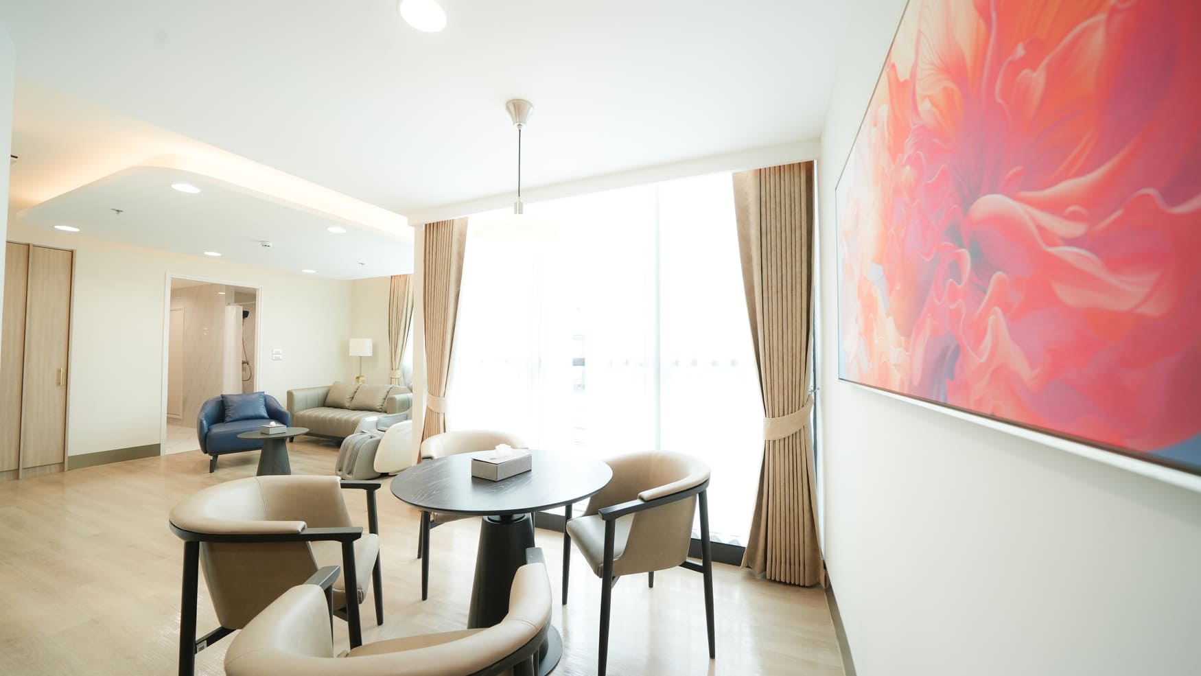 Grand Suvarnabhumi Suite (Elite Ward 15) ภาพที่ 7